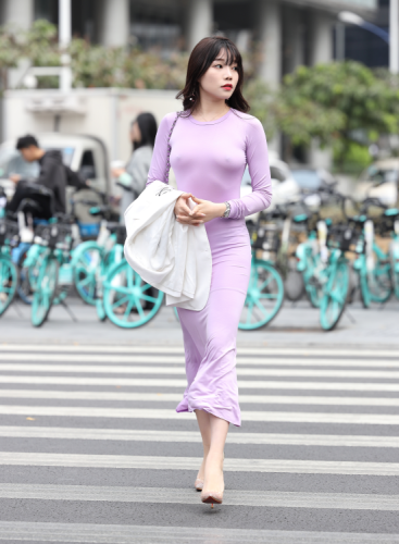 不穿内衣+透视装+骚丁【芝芝Booty】十二套精品魔镜街拍合集 [12套3069P+31V+129G] 价格不菲-优选资源网