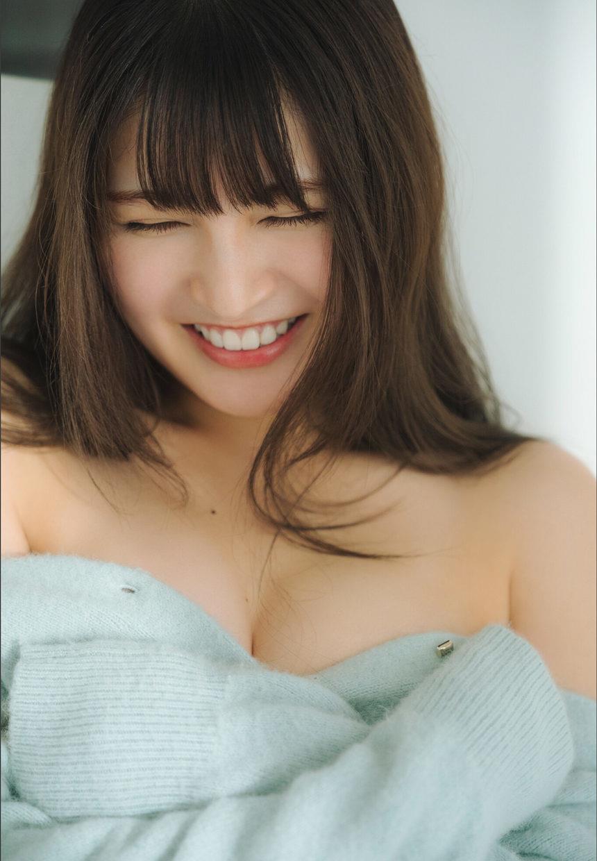 神志那結衣　ジーナに恋して　ｖｏｌ．２　１００Ｐ超豪華版　ＦＲＩＤＡＹデジタル写真集