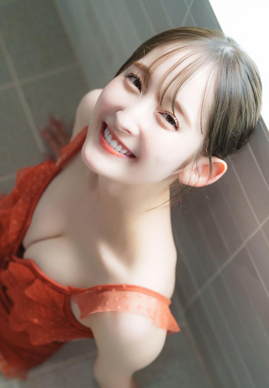 菜那セシル　ハタチのトキメキ　ＦＲＩＤＡＹデジタル写真集