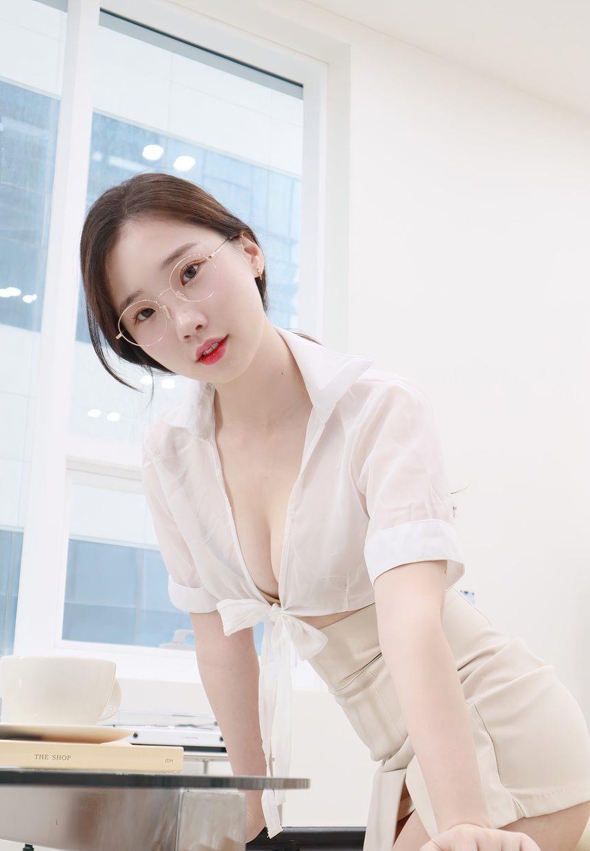 Pureding - Sexy Photobook [50P+2V-518 MB]