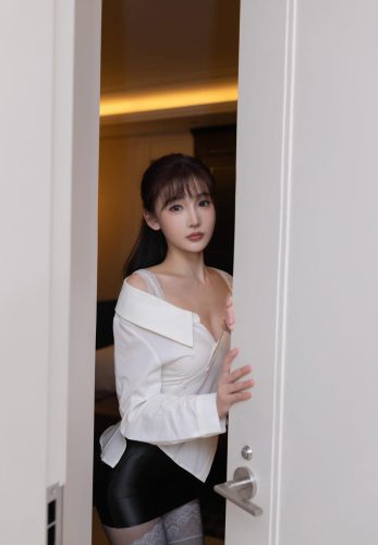 [XiuRen秀人网] 2025.04.17 No.10166 陆萱萱 [80+1P]-优选资源网