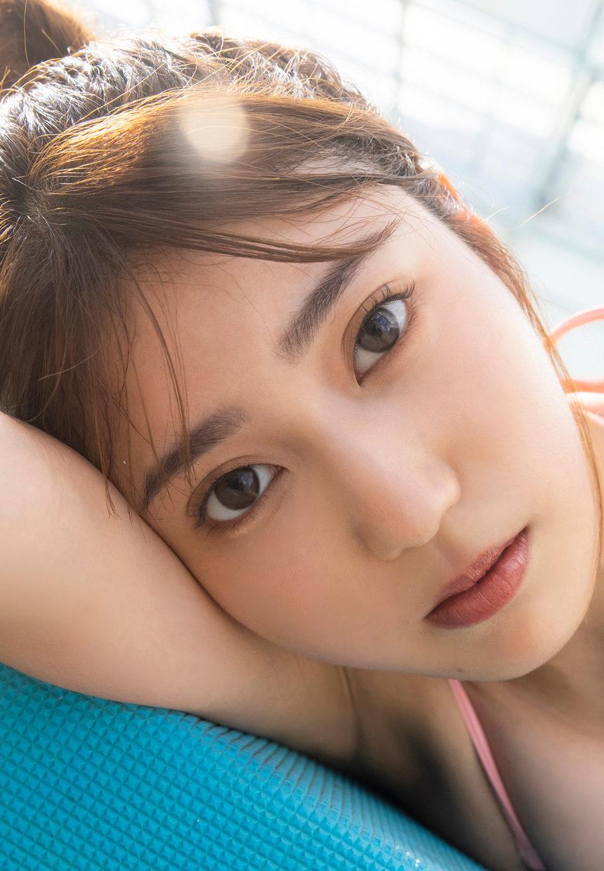 阿部なつき写真集「なっちゃんは、リアル峰不二子。」