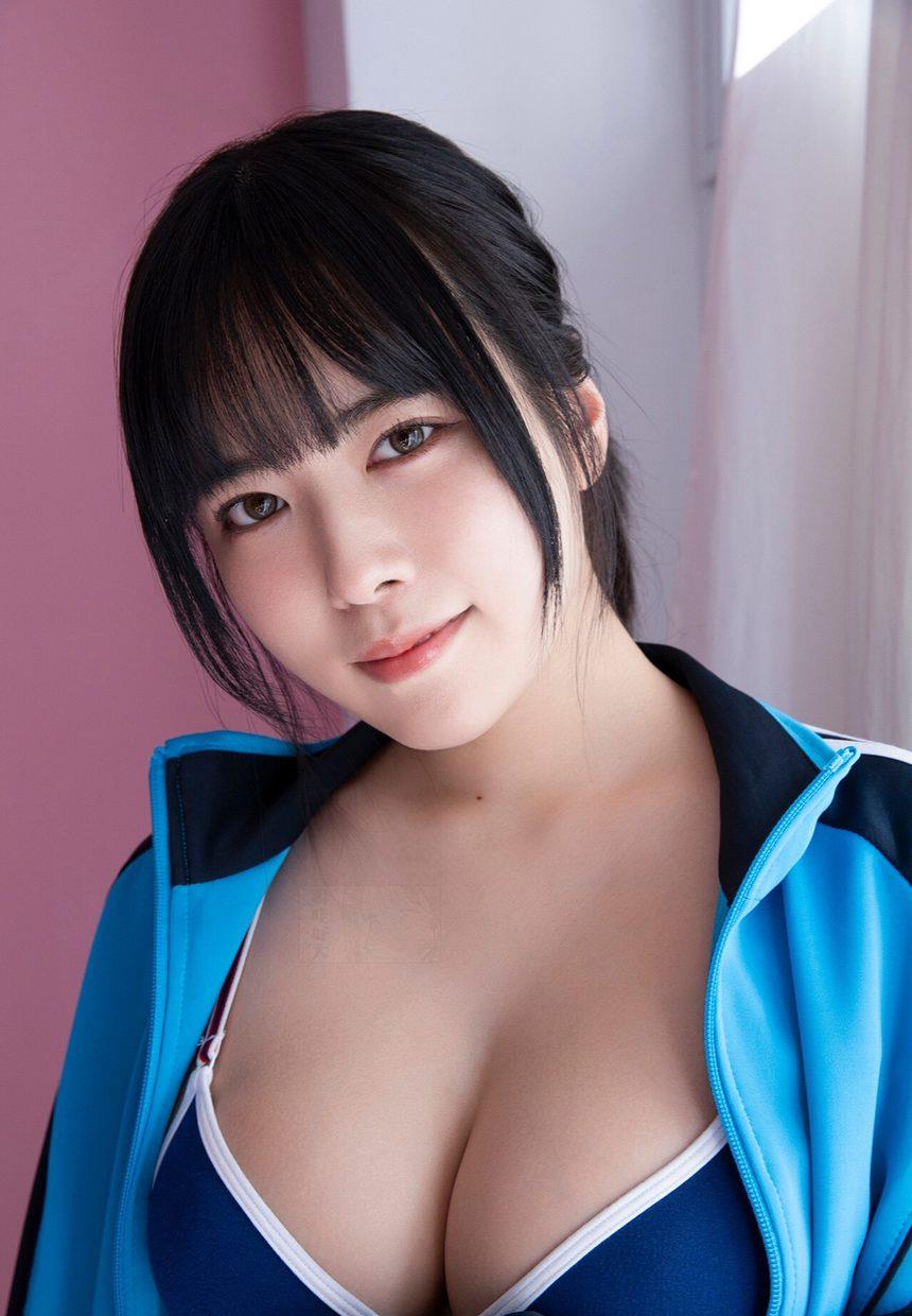 『FLASHデジタル写真集 東雲うみ むにむに。』