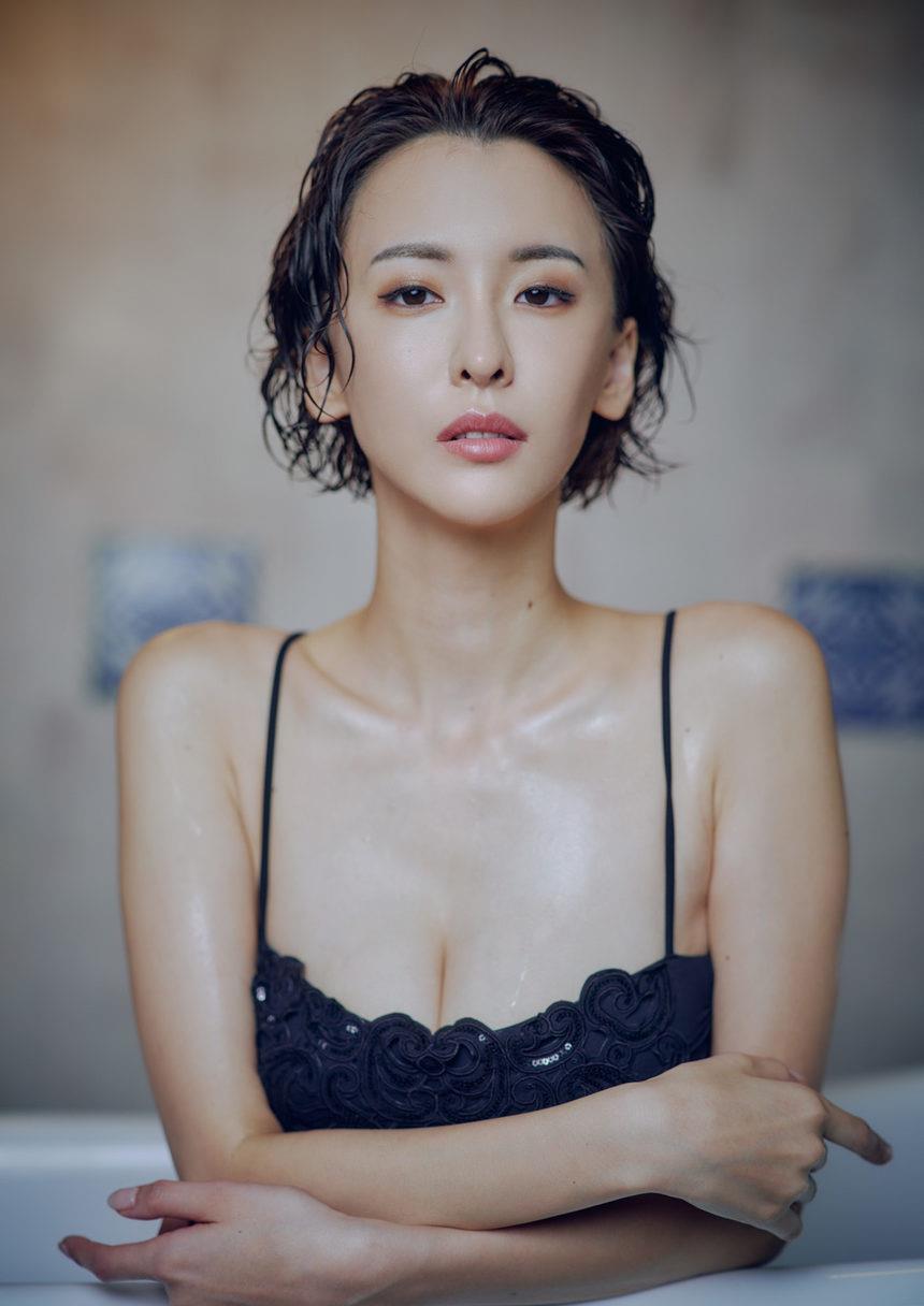 奈月セナ写真集 SILK of the MOON