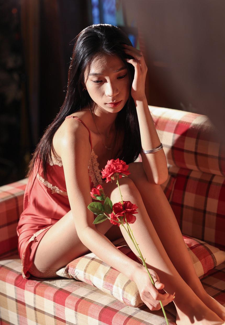 [尤蜜丝]穿搭写真 NO.140[52P／567MB]