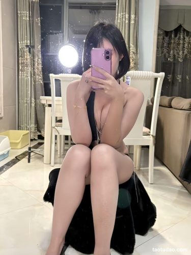 鹅鹅_连体比基尼泳装 [21P+7V-101MB]-优选资源网