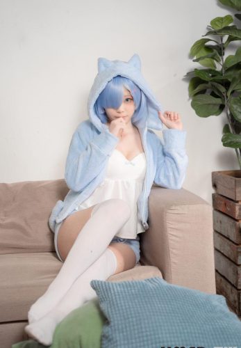 Limerence原创 NO.098 异世界新人之之初次Re小猫咪睡衣雷姆[140P+1V／1.82GB]-优选资源网