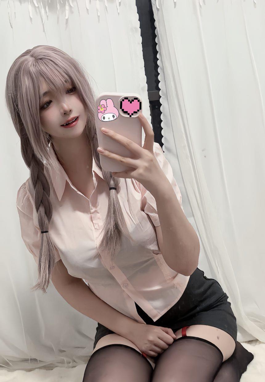 疯猫ss –  紫色麻花辫 [15P-21MB]