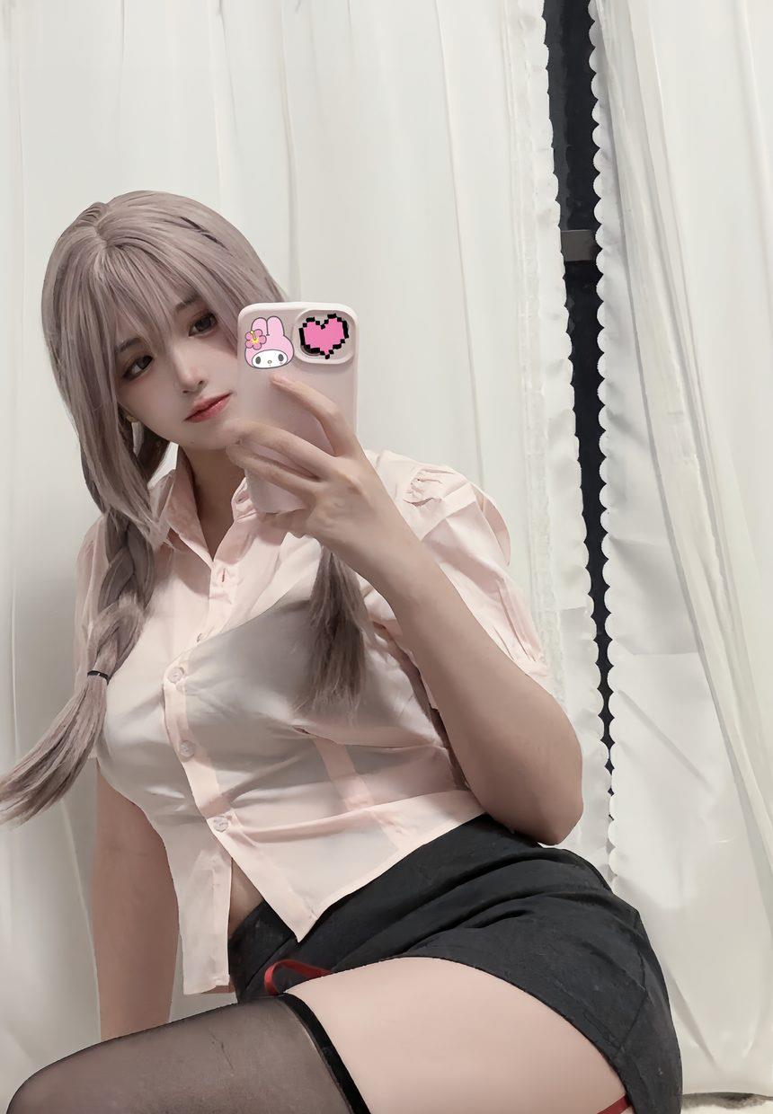 疯猫ss –  紫色麻花辫 [15P-21MB]