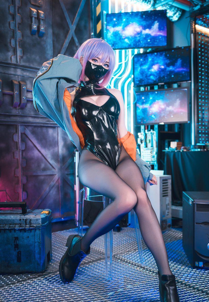 Sally Dorasnow – LUNA[35P-278.8M]