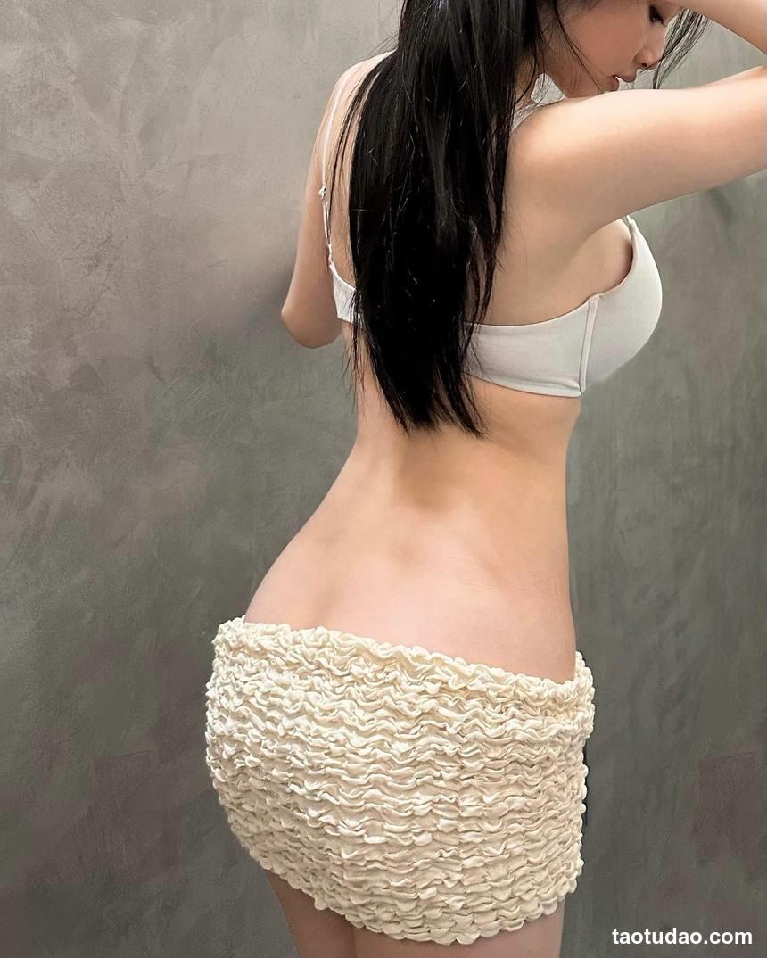 Jaamie_Tan – 神级美乳合集 [315P+69V-1.0GB]