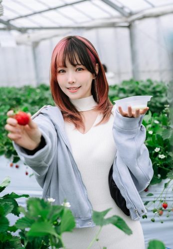 ElyEE子 – Strawberry Picking Date [34P+2V-128MB]-优选资源网