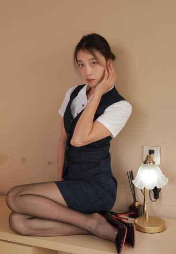 [IESS异思趣向] 2025.03.26 丝享家 2011 小九《黑丝服务生（下）》[84P-60.3M]-优选资源网