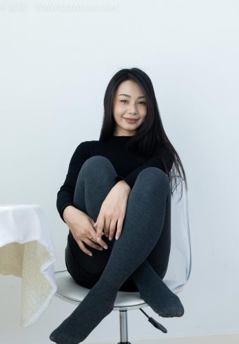 物恋传媒 NO.2313 岚岚-高跟鞋、厚灰丝[180P-1V-4.09G]-优选资源网