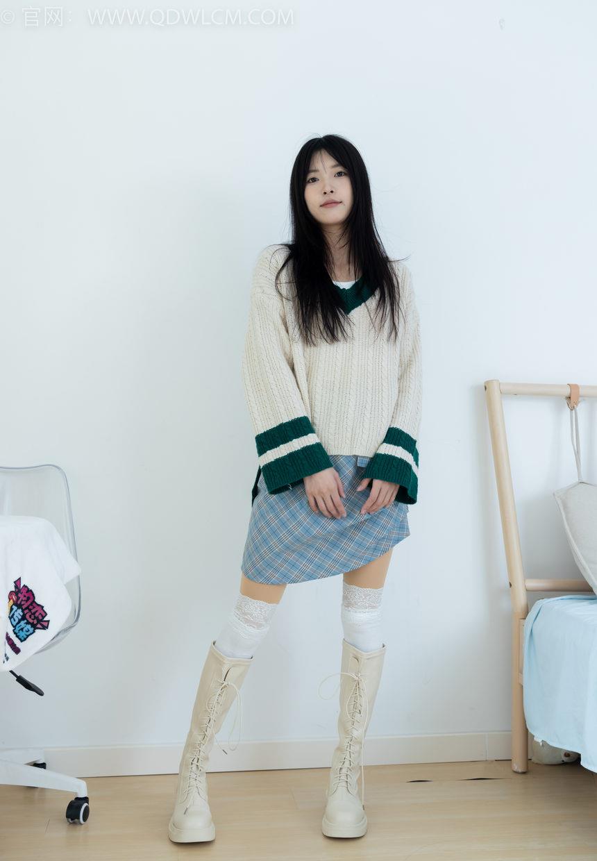 物恋传媒 NO.2312 茯苓-长靴、过膝白棉袜、厚肉丝[160P-1V-3.88G]