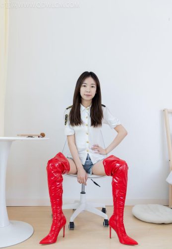 物恋传媒 NO.2309 婷婷-高跟长靴、白棉袜、裸足[173P-1V-4.89G]-优选资源网