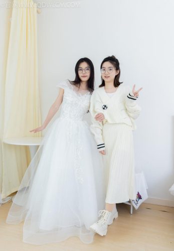 物恋传媒 NO.2308 茯苓&欢欢-高跟鞋、马丁靴、厚白丝、厚肉丝、瑜伽动作、挠脚剧情、婚纱[154P-2V-5.69G]-优选资源网