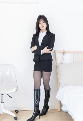 物恋传媒 NO.2306 青柠-高跟长靴、薄黑丝（脚尖加固款）、ol制服[260P-1V-6.48G]-优选资源网