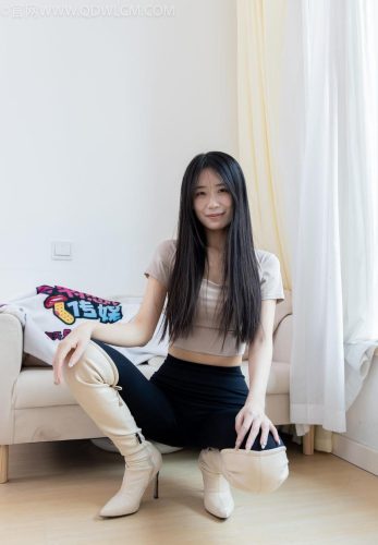 物恋传媒 NO.2305 菜菜-高跟长靴、短白棉袜、裸足[172P-1V-4.45G]-优选资源网