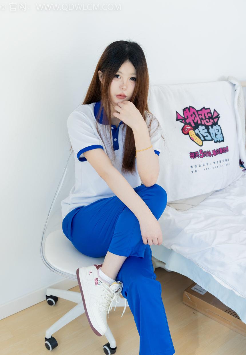 物恋传媒 NO.2301 曲奇-板鞋、白短棉袜、裸足、校服[150P-1V-3.4G]