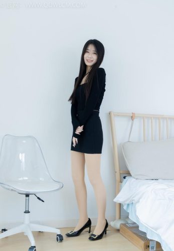 物恋传媒 NO.2298 菜菜-高跟鞋、厚肉丝、肚子痛揉肚子剧情[160P-1V-3.57G]-优选资源网