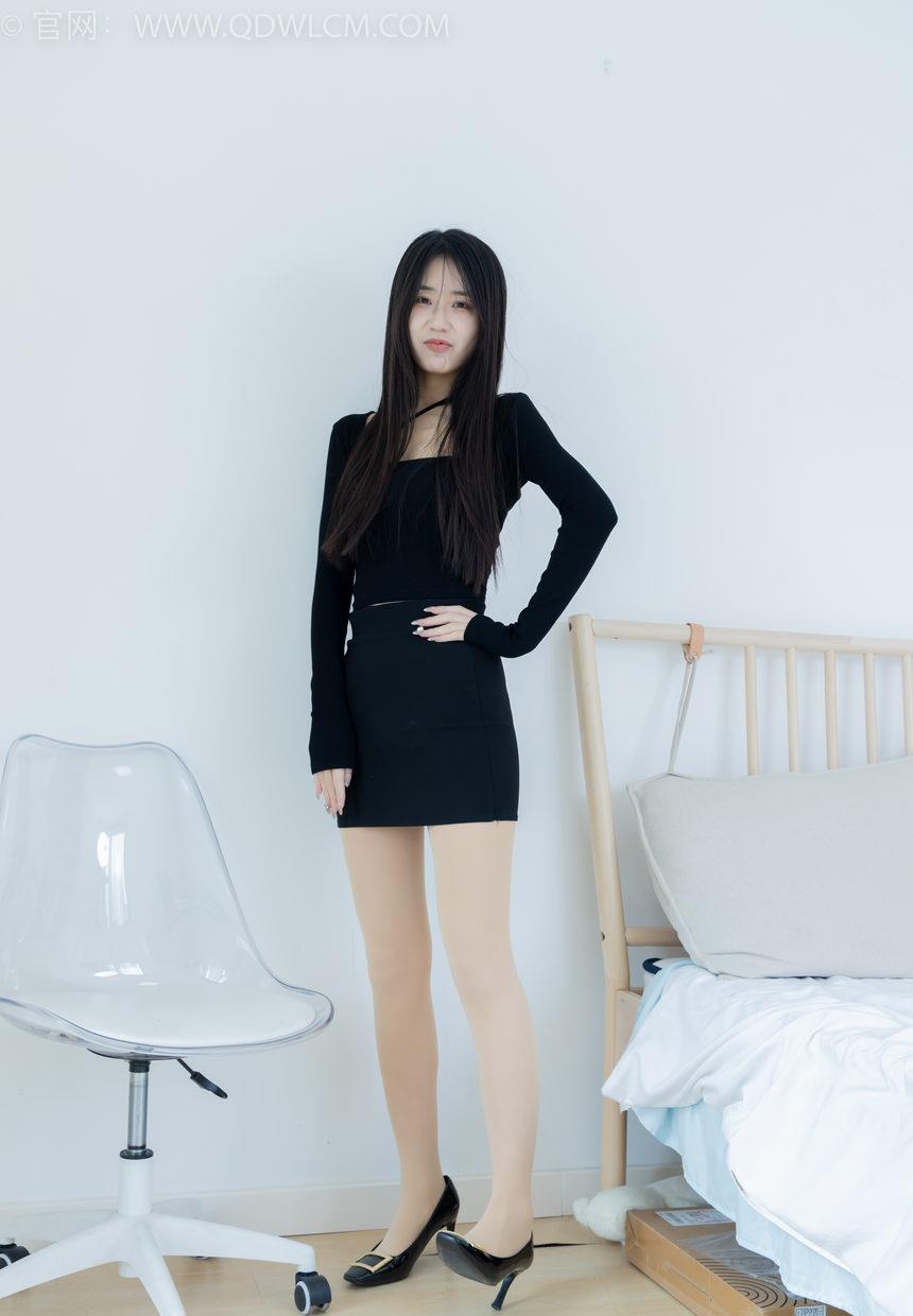 物恋传媒 NO.2298 菜菜-高跟鞋、厚肉丝、肚子痛揉肚子剧情[160P-1V-3.57G]