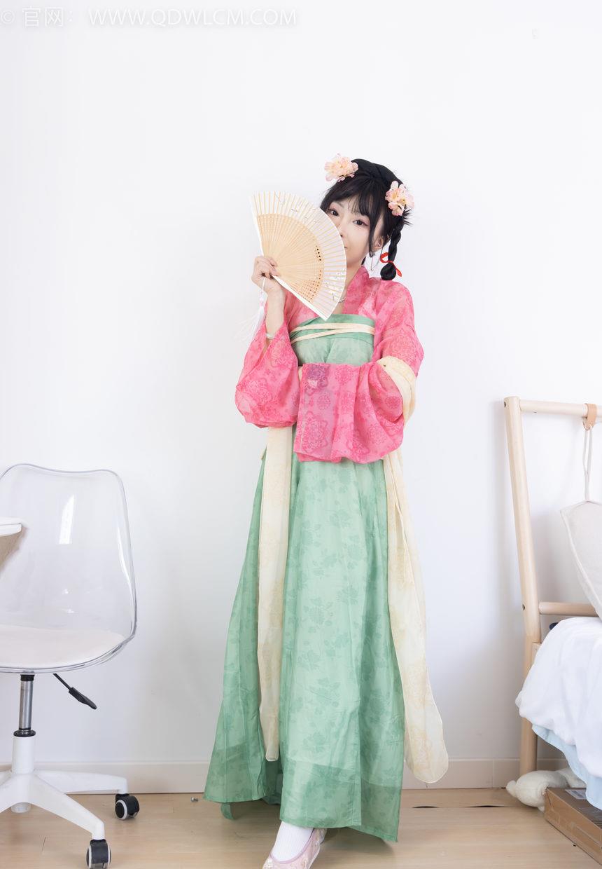 物恋传媒 NO.2297 嘟嘟-布鞋、白棉袜、古装、半脱袜子剧情[210P-1V-5.02G]