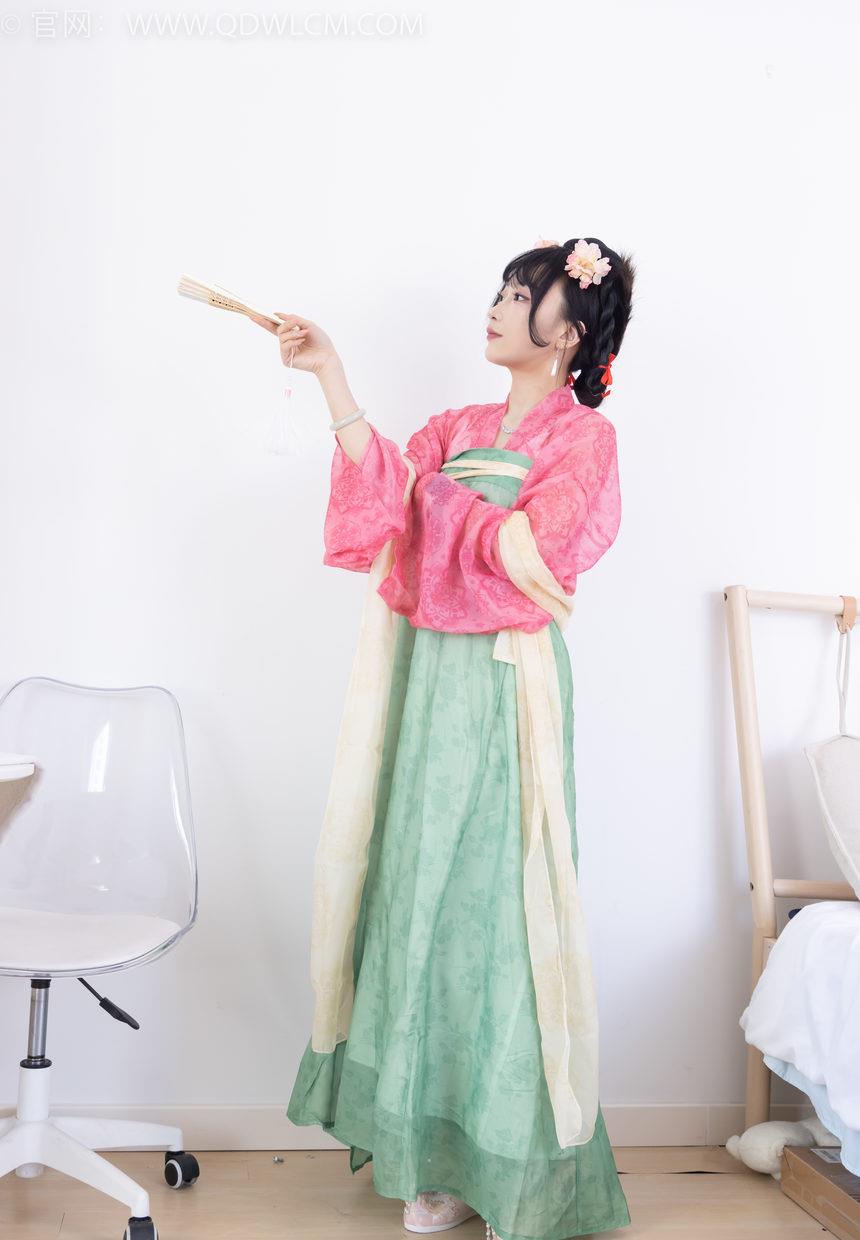 物恋传媒 NO.2297 嘟嘟-布鞋、白棉袜、古装、半脱袜子剧情[210P-1V-5.02G]