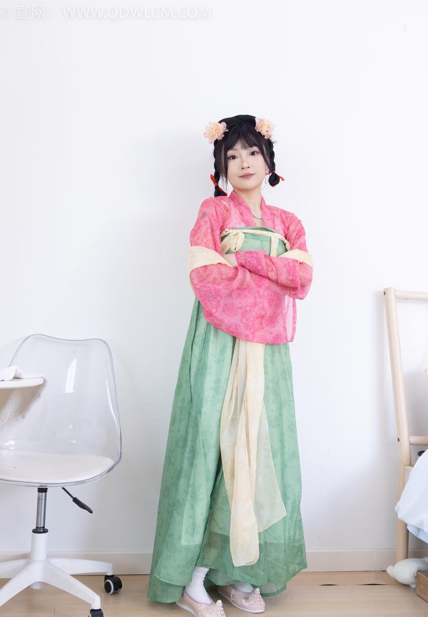 物恋传媒 NO.2297 嘟嘟-布鞋、白棉袜、古装、半脱袜子剧情[210P-1V-5.02G]