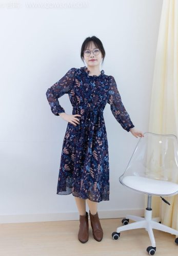 物恋传媒 NO.2292 小酒-短靴、厚肉丝、踩小蛋糕剧情（盲盒1）[150P-1V-4.25G]-优选资源网