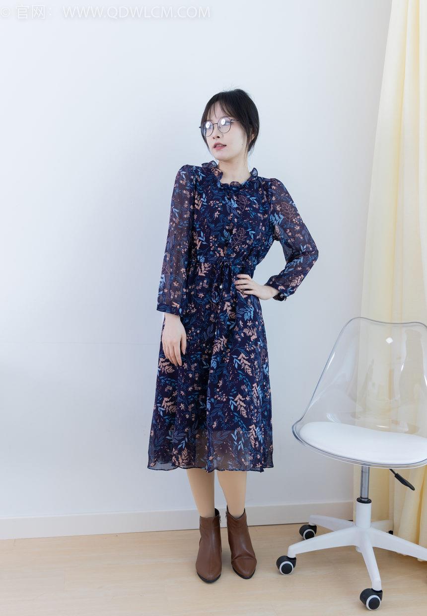 物恋传媒 NO.2292 小酒-短靴、厚肉丝、踩小蛋糕剧情（盲盒1）[150P-1V-4.25G]