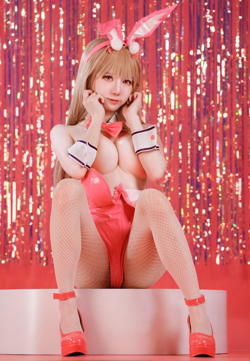 Sally Dorasnow – FANSERVICES [48P-756M]