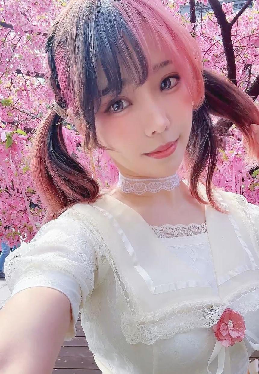 ElyEE子 –  2025年04月订阅 (4套)[92P+9V-311.9M]