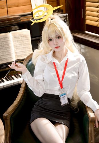 九柒喵-蔚蓝档案-笑面教授OL[53P-665MB]-优选资源网