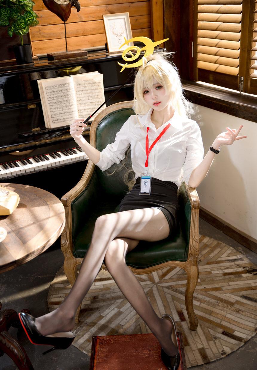 九柒喵-蔚蓝档案-笑面教授OL[53P-665MB]