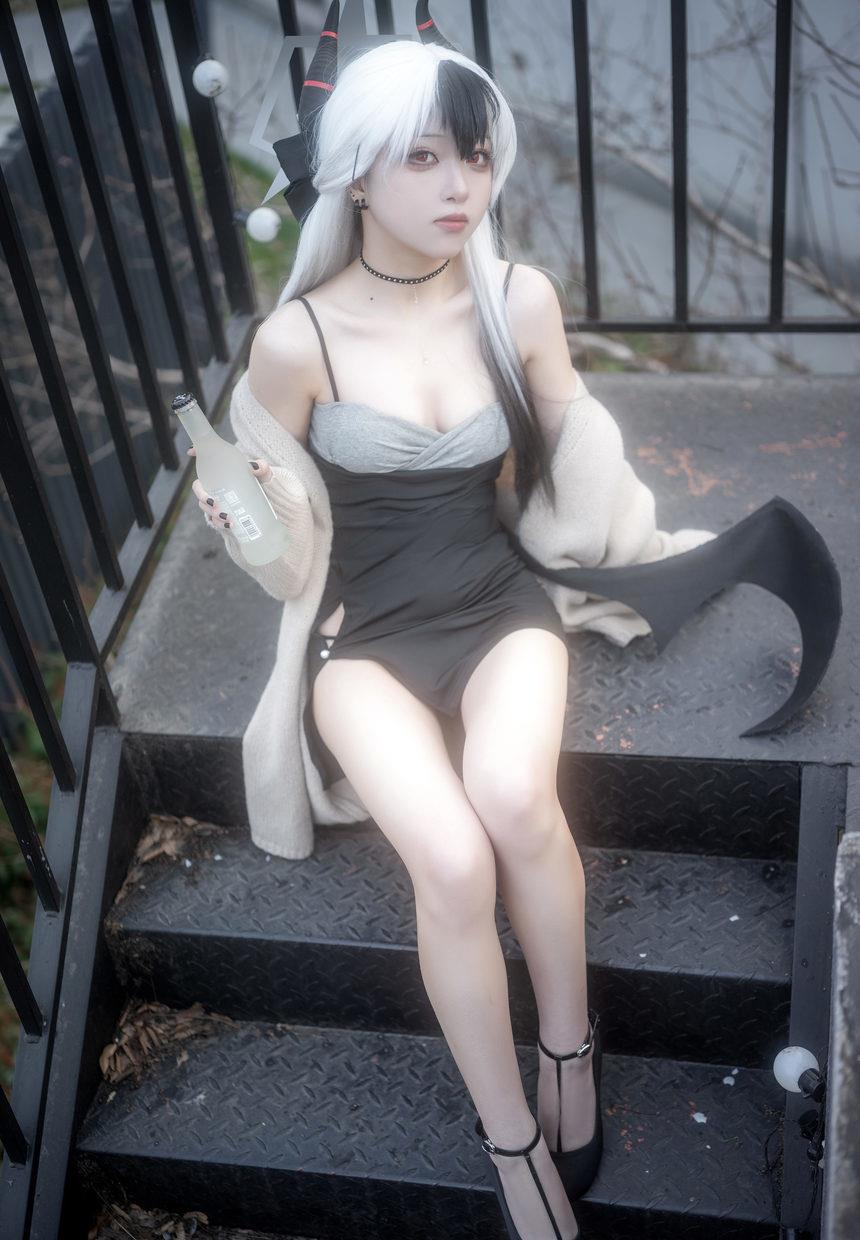 矢量鱼-蔚蓝档案-鬼方佳代子礼服[32P-438MB]