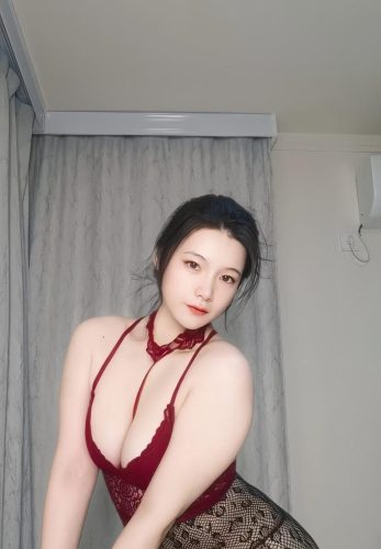 宋易欣-连体网状黑丝大白兔[17P+1V-66MB]-优选资源网