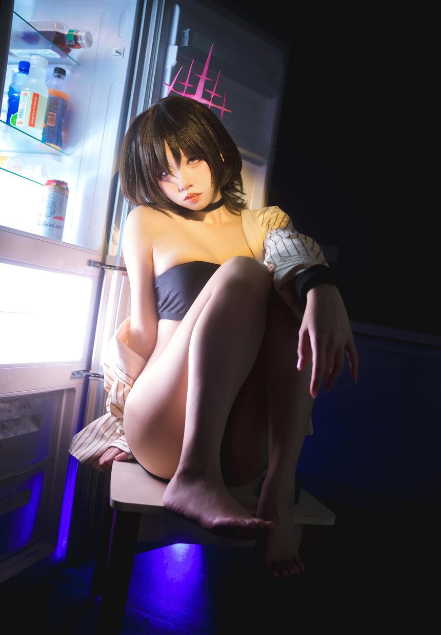 纸悦Etsu_ko-蔚蓝档案-戒野美咲泳装[28P-405MB]