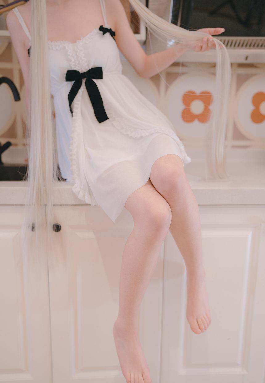 [拍了个就这] 心海泳衣+穹妹睡衣[10V+261P-7.63G]