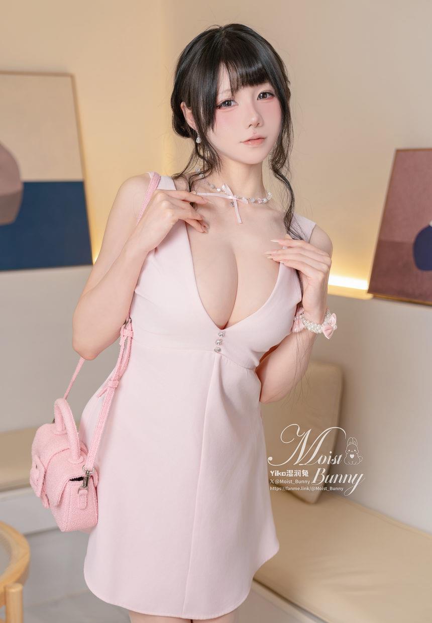 咬一口兔娘(Yiko湿润兔) –  4月作品『决胜ny』[157P+1V-1.58G]