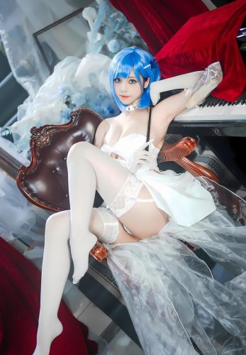 蜜汁猫裘  恰巴耶夫[103P+2V 1.04G]-优选资源网