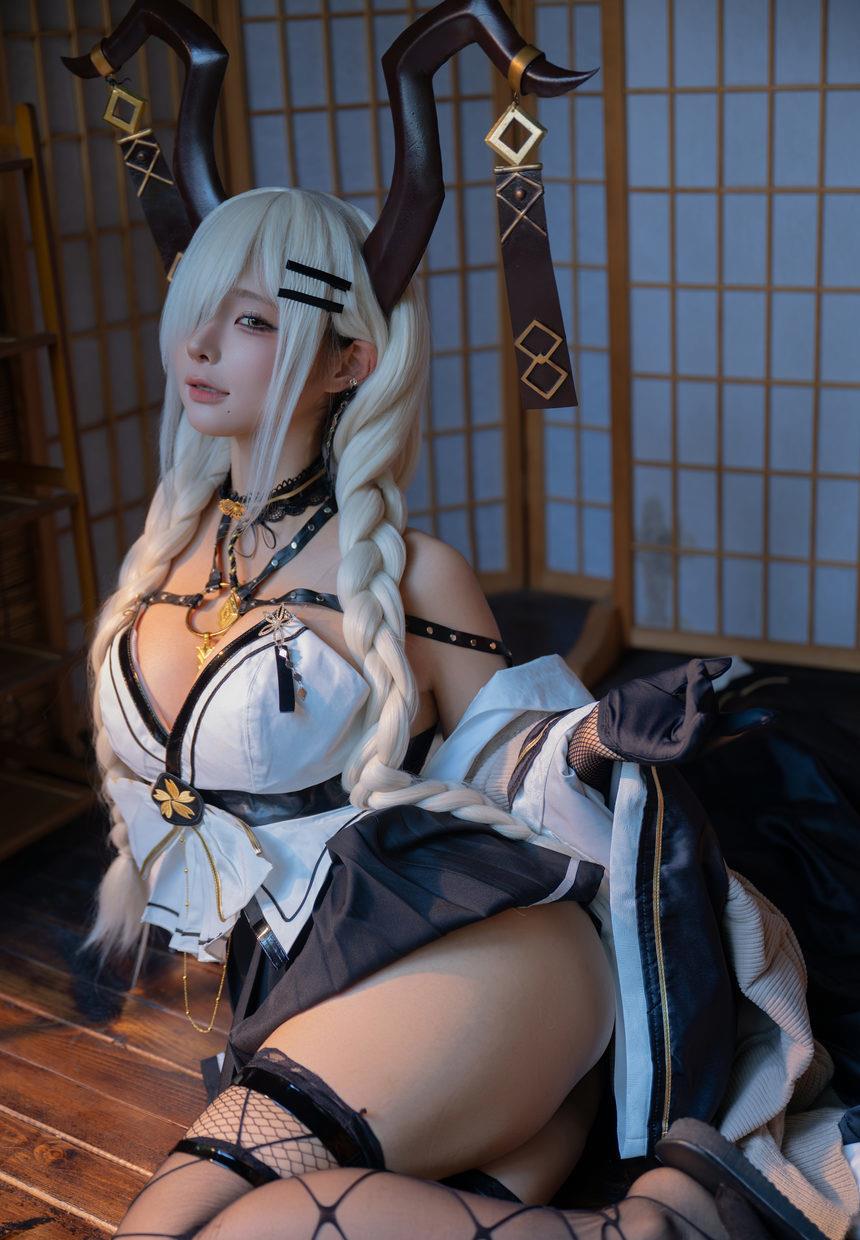 蠢沫沫 – 碧蓝航线 尾张[371P+2V-3.04G]