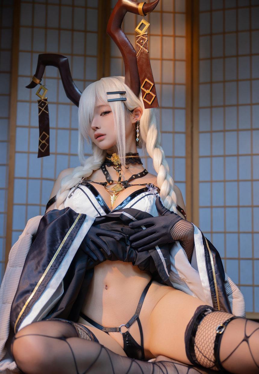 蠢沫沫 – 碧蓝航线 尾张[371P+2V-3.04G]