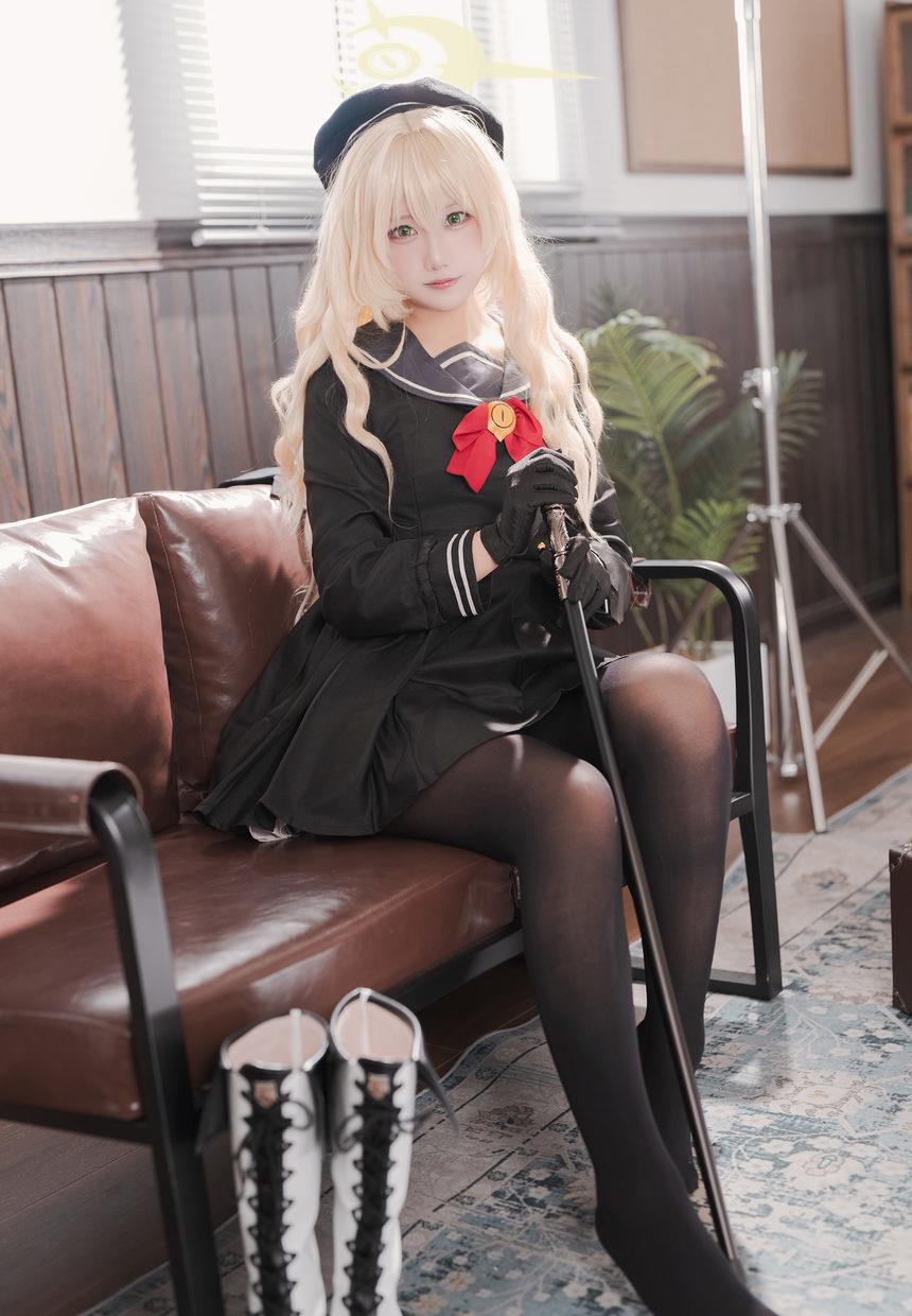 lunananya-蔚蓝档案-笑面教授[56P-162MB]