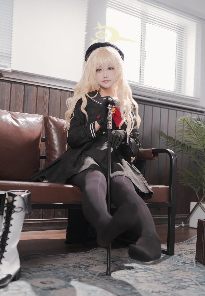 lunananya-蔚蓝档案-笑面教授[56P-162MB]