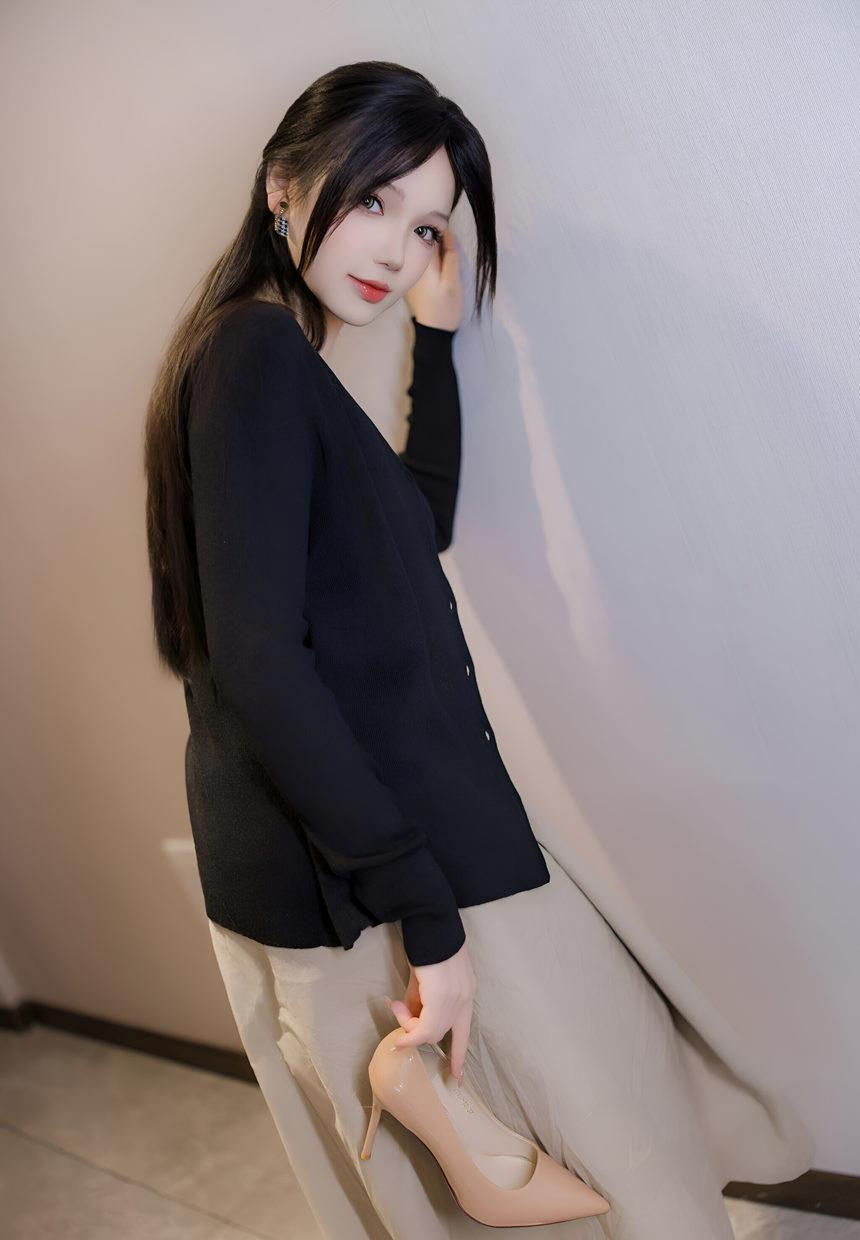 雪晴Astra -  OL大姐姐 [87P+3V-1.35GB]