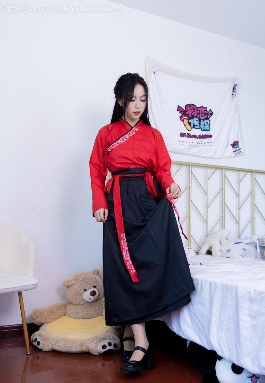 物恋传媒 NO.2330 纱纱-汉服、皮鞋、白棉袜、薄肉丝（脚尖加固款）[219P-1V-6.66G]