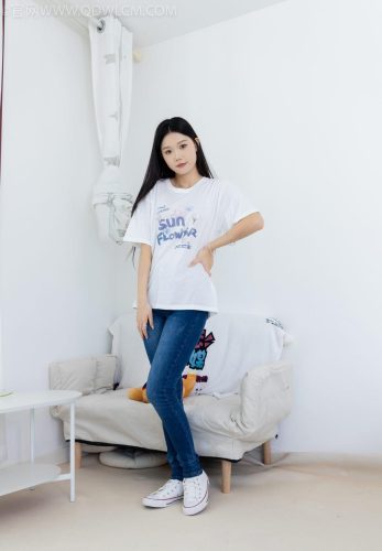 物恋传媒 NO.2329 小竹-帆布鞋、白船袜、肚子疼揉肚子剧情[158P-1V-5.68G]-优选资源网