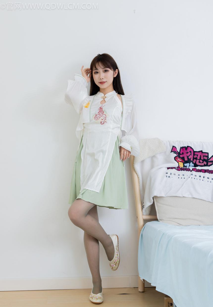 物恋传媒 No.2323 泡泡-汉服、平底鞋、过膝丝袜 [153P1V-4.10GB]