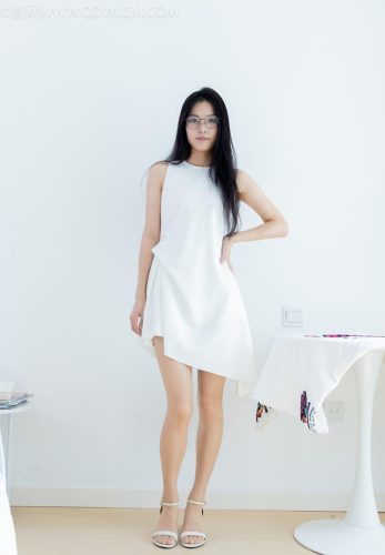 物恋传媒 NO.2320 茯苓-凉鞋、薄肉丝（脚尖微加固款）、裸足、皮筋绑脚以及挠脚心剧情[159P-1V-3.97G]-优选资源网